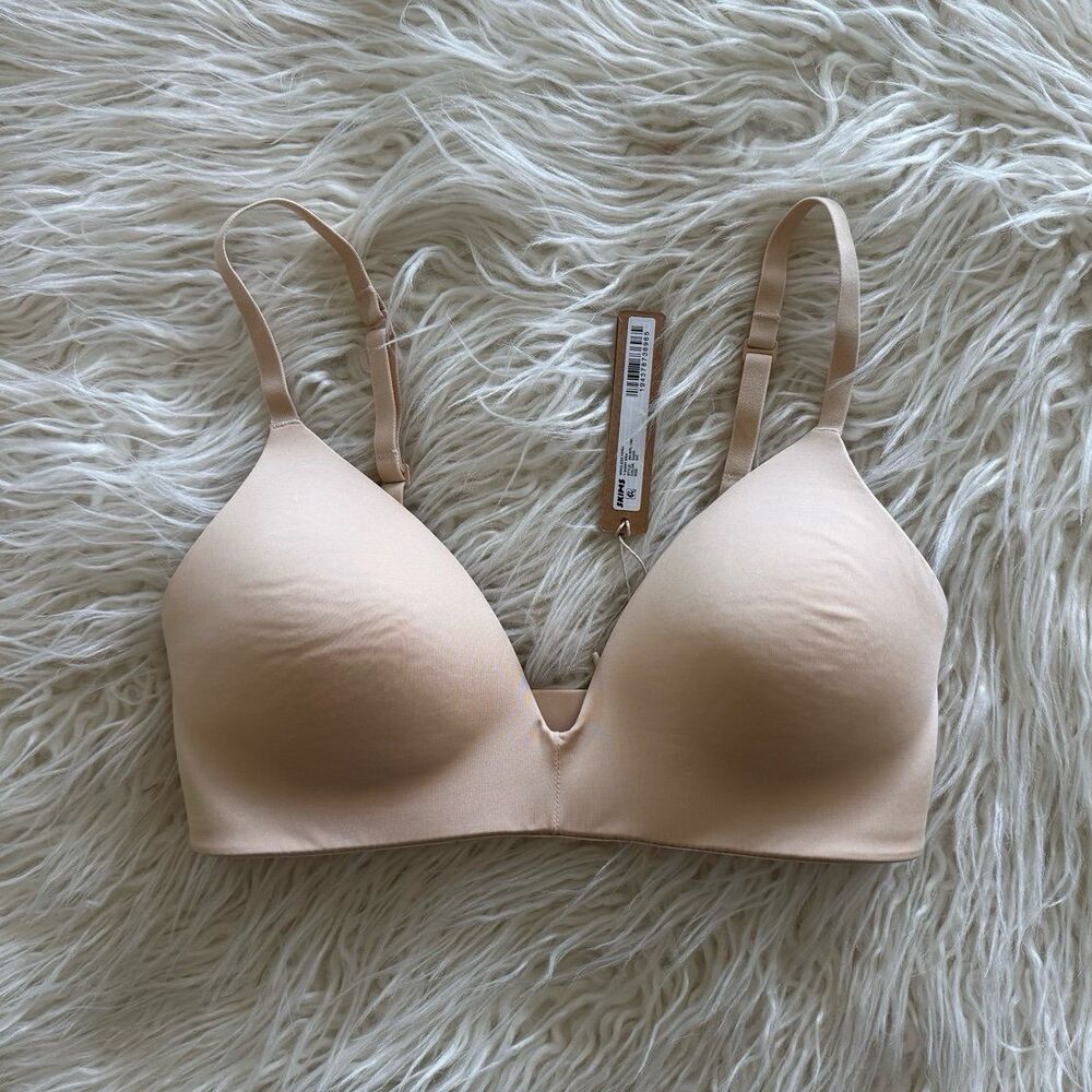 Skims Wireless Form T-shirt Bra Sand Size 32C